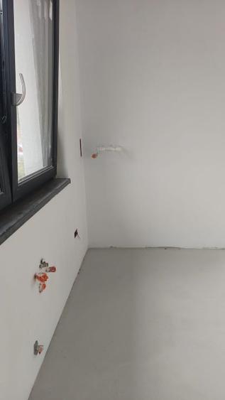 Casă individuală cu 3 camere cu Canalizare în Micro 16