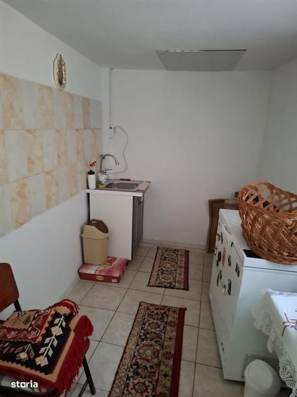 Casă cu 6 camere cu Teren 124 Mp în Exterior Vest