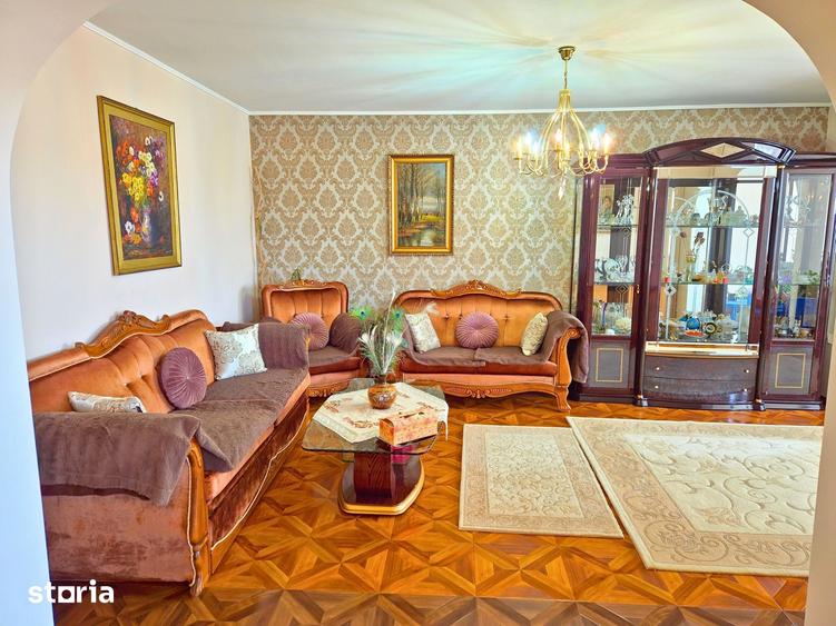 Casă cu 6 camere cu Teren 1137 Mp în Cartierul Nord