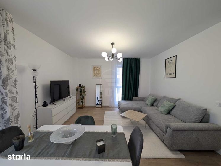Apartament cu 2 camere semidecomandat în Florești