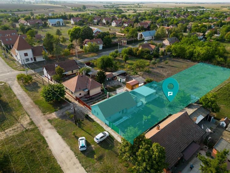 Casă individuală cu 3 camere cu Canalizare în Turnu