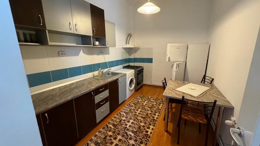 Apartament cu 2 camere semidecomandat în Mărăști