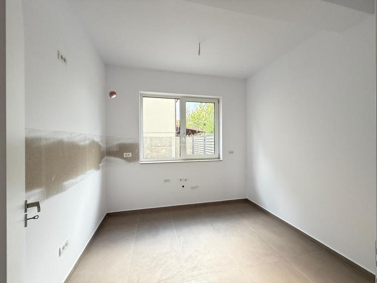 Duplex cu 4 camere cu Canalizare în Braytim