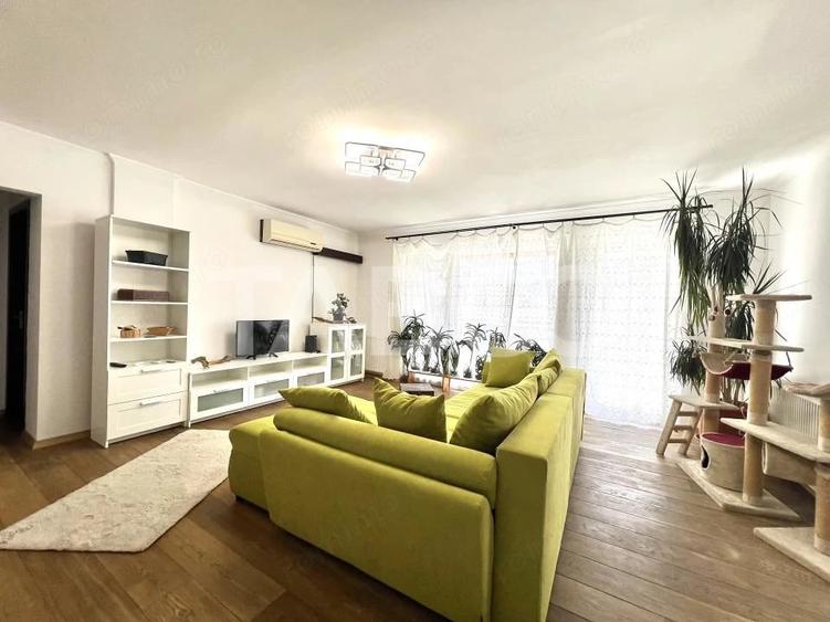 Apartament cu 4 camere semidecomandat în Între Lacuri