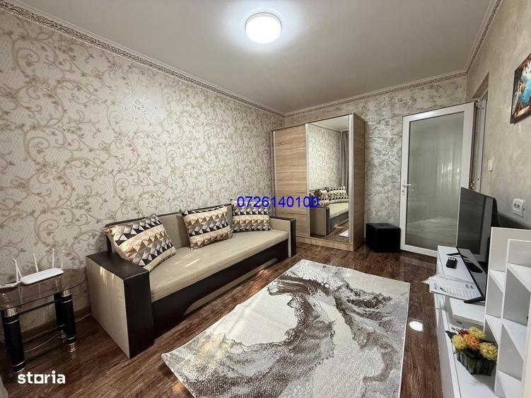 Piata Cet, garsoniera, parter superba cu balcon - 4