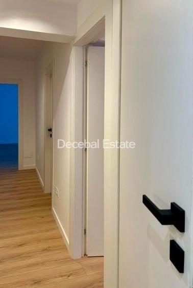 Apartament cu 3 camere decomandat în P-ța Muncii