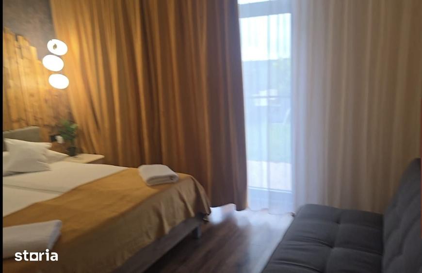 Casă cu 7 camere cu Teren 1500 Mp în Nojorid