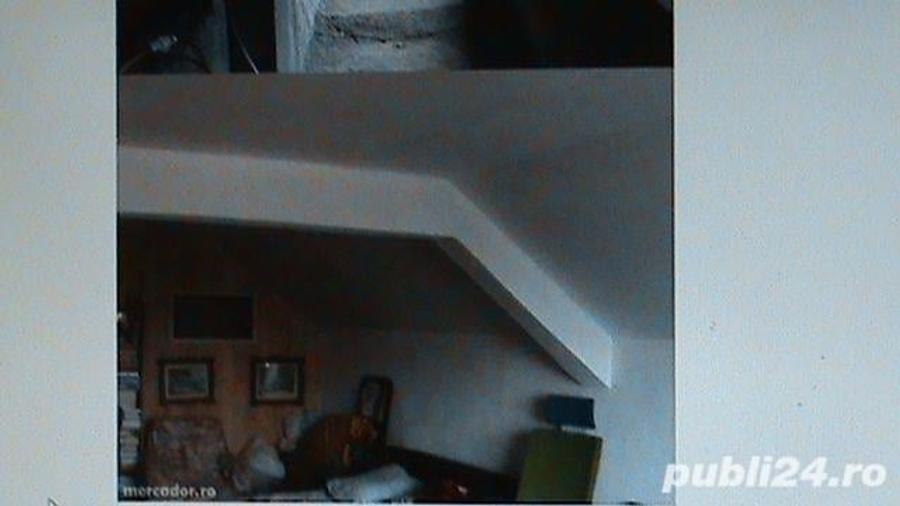 Casă cu 6 camere cu Teren 800 Mp în 1 Decembrie