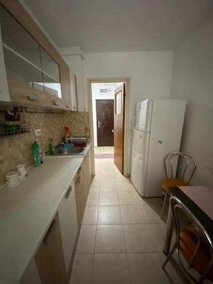 Apartament cu 2 camere semidecomandat, mobilat în Baba Novac