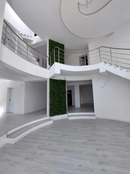 Casă cu 6 camere cu Canalizare în Prelungirea Ghencea
