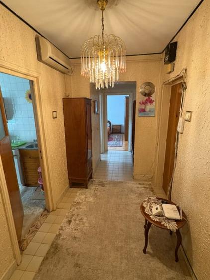 Apartament cu 2 camere decomandat în 1 Mai