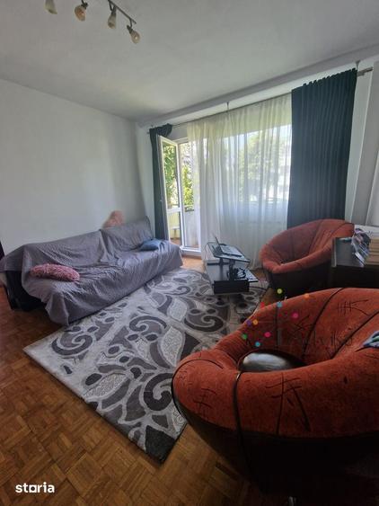 Apartament cu 3 camere în Astra