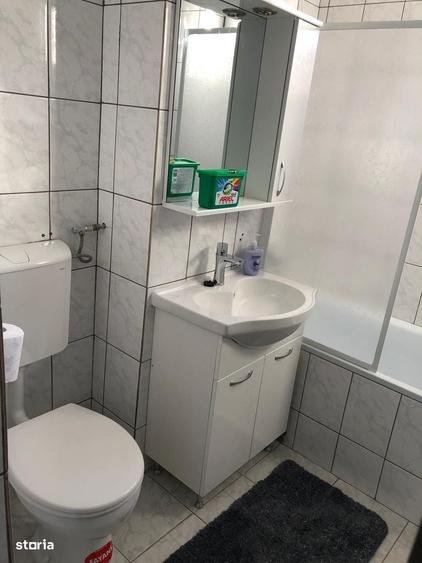 Apartament cu 3 camere în 7 Noiembrie