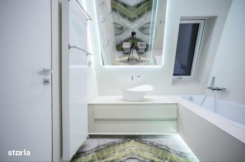 Apartament cu 4 camere în Central