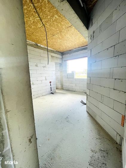 Casă cu 4 camere cu Teren 500 Mp în Cihei