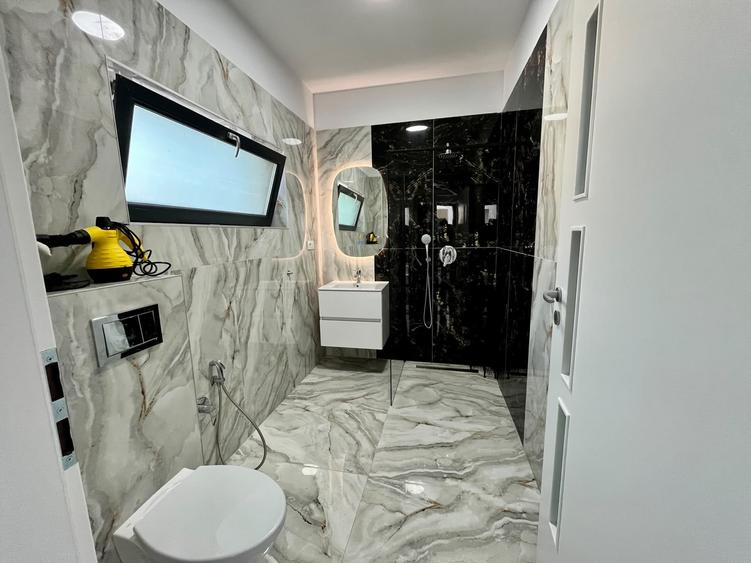 Duplex cu 5 camere cu Canalizare în Horpaz