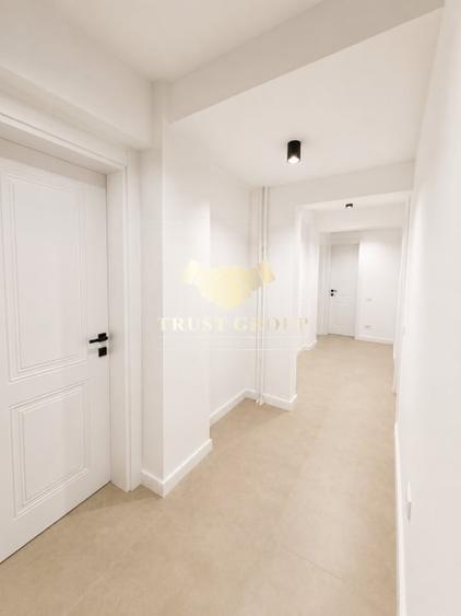 Apartament cu 3 camere decomandat în Armeneasca