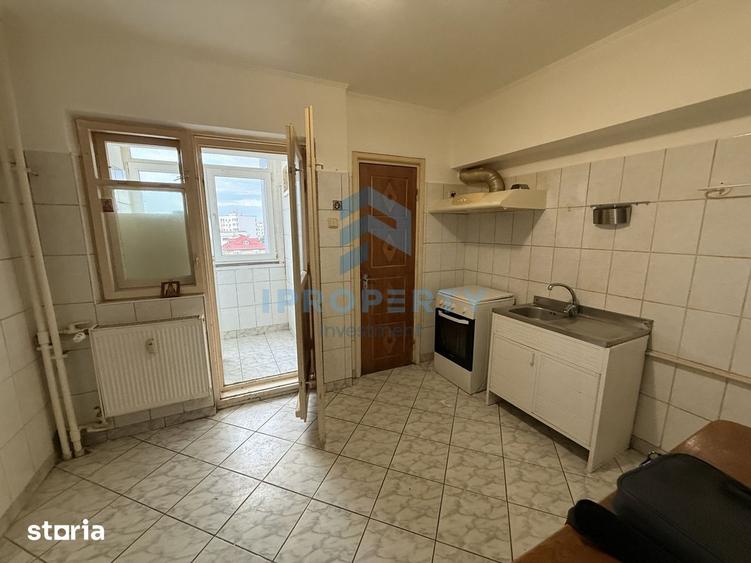 Apartament cu 4 camere, mobilat în Vitan
