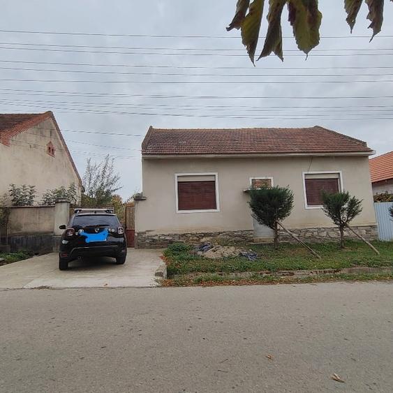 Casă individuală cu 5 camere cu Canalizare în Breazova