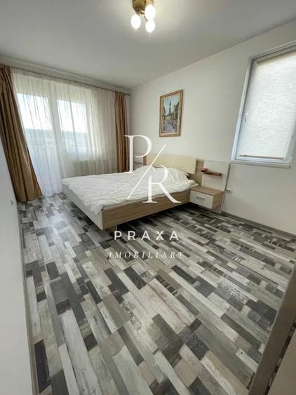 Apartament cu 3 camere semidecomandat, mobilat în Florești