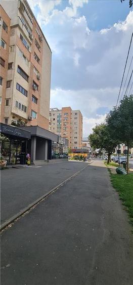 Spațiu comercial, de 201 mp, în Aurel Vlaicu