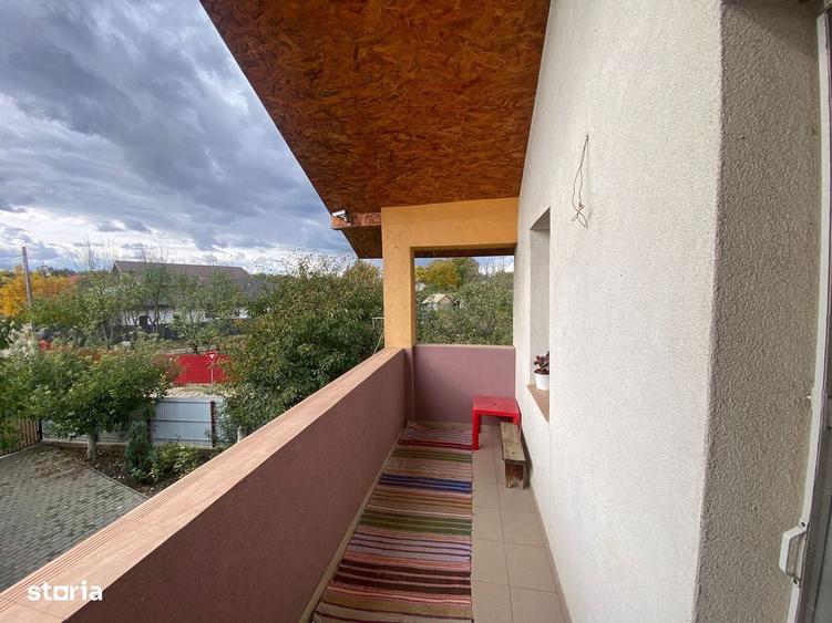 Casă cu 4 camere în Dancu