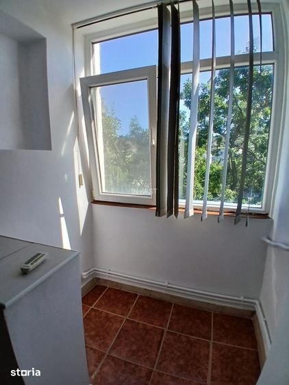 Apartament 1 camere de inchiriat, Zimbru, 300 Euro - 5