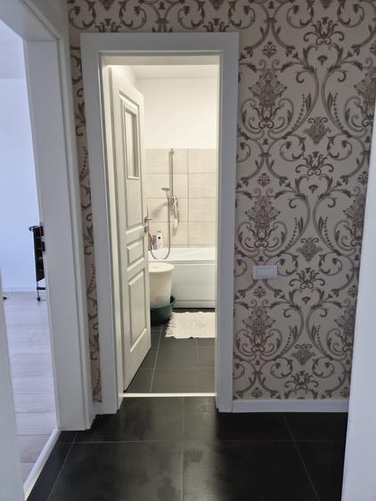 Apartament cu 4 camere decomandat în Bragadiru