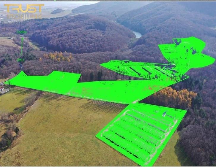 Teren Construcții intravilan de 186000 mp, în Periferie