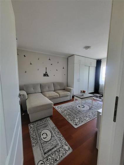 Apartament cu 2 camere decomandat în Dacia