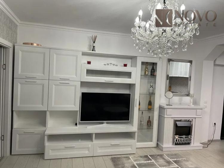 Apartament cu 2 camere semidecomandat, mobilat în Romană