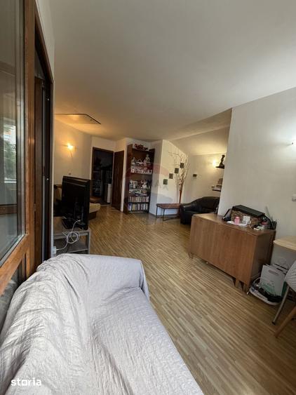 Apartament cu 4 camere în Brazda lui Novac
