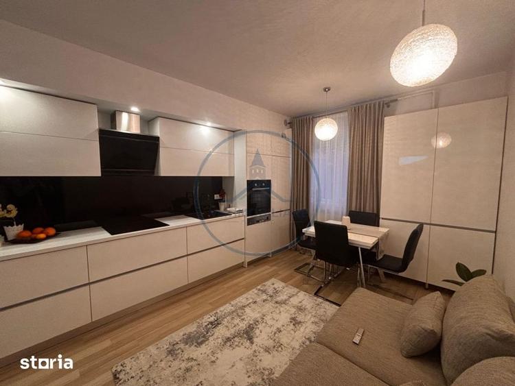 Apartament cu 3 camere în Independenței