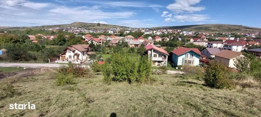 Teren de 1214 mp, în Chinteni