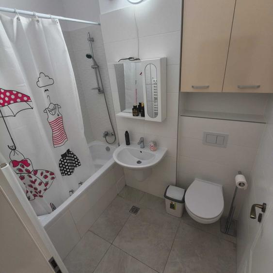 Apartament cu 2 camere decomandat în Dumbrăvița