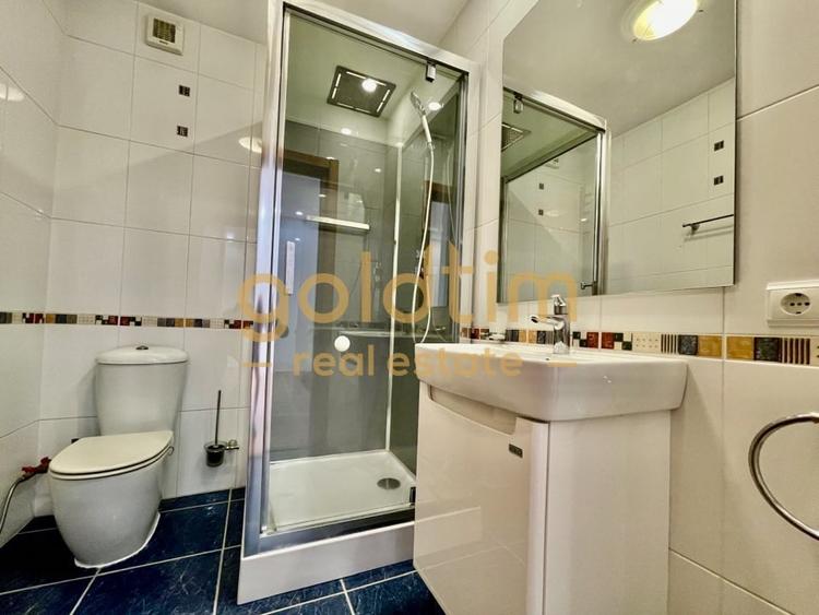 Duplex cu 6 camere cu Piscina în Iancu Nicolae
