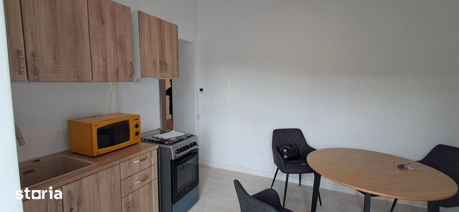 Locatie premium in inima orasului - 9