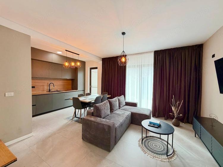 Casă cu 4 camere cu Teren 218 Mp în Plopi