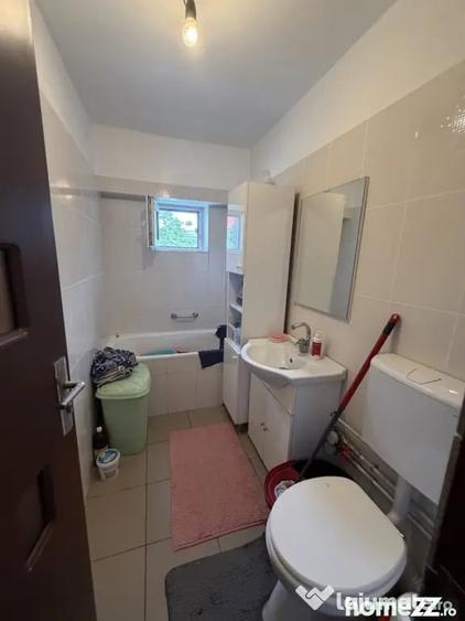 Apartament cu 4 camere decomandat în Herăstrău