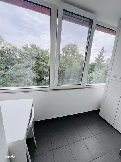 Apartament cu 3 camere semidecomandat în Parcul Circului