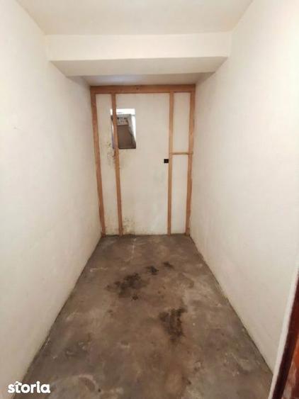 Apartament cu 5 camere semidecomandat, mobilat în Șagului