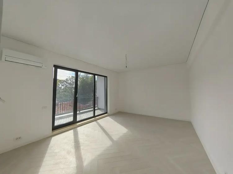 Apartament cu 2 camere decomandat în Eminescu