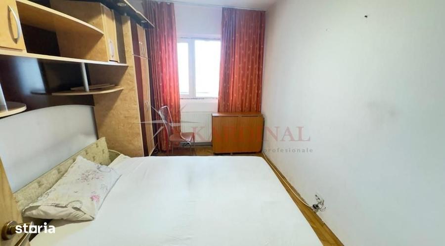 Apartament cu 3 camere decomandat în Județean