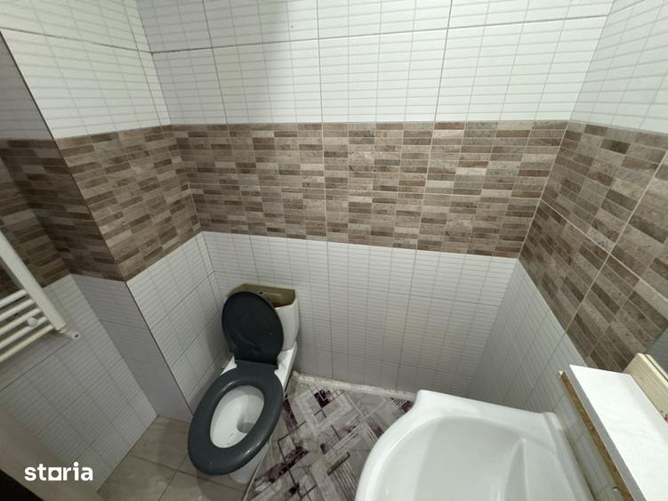 Apartament cu 3 camere decomandat, mobilat în Ozana