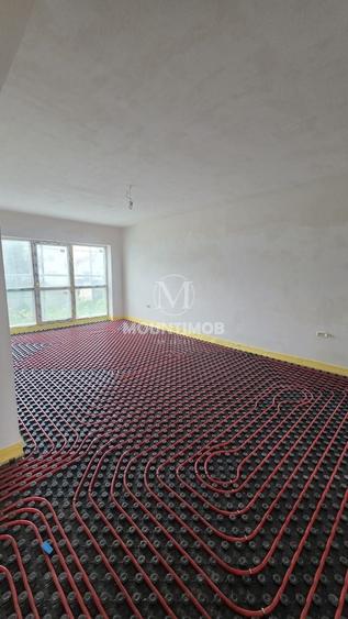 Casă individuală cu 4 camere cu Canalizare în Bartolomeu