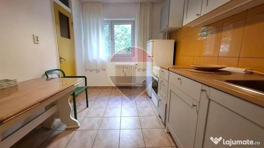 Apartament cu 2 camere decomandat în Bucur Obor