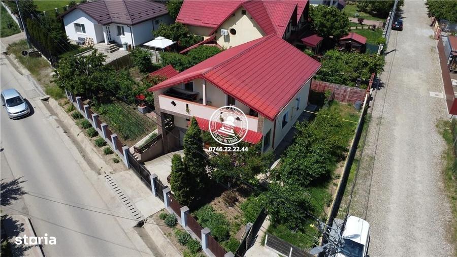 Casă cu 4 camere în Valea Adâncă