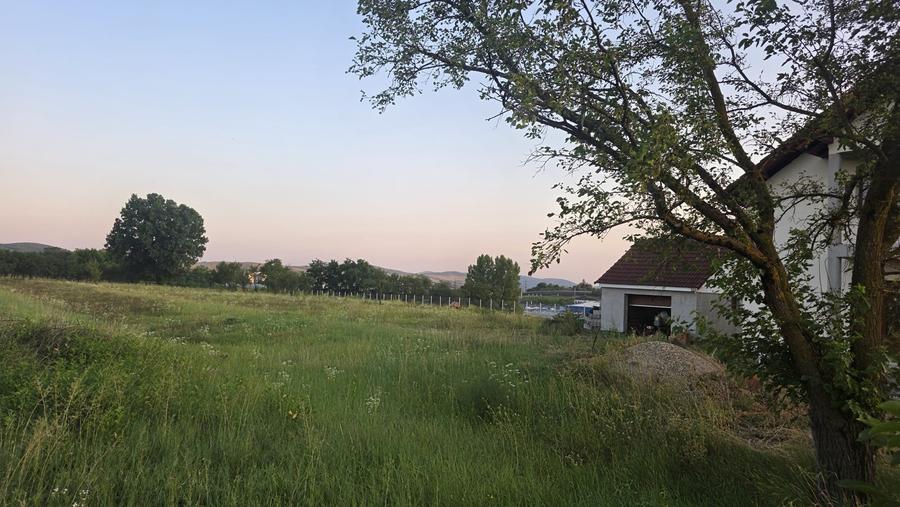 Teren intravilan de 2500 mp, în Cetății