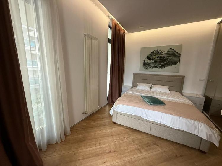 Apartament cu 4 camere, mobilat în Barbu Văcărescu