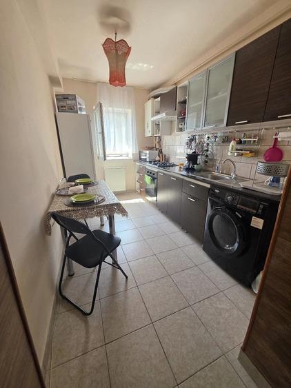 Apartament cu 2 camere decomandat în Florești
